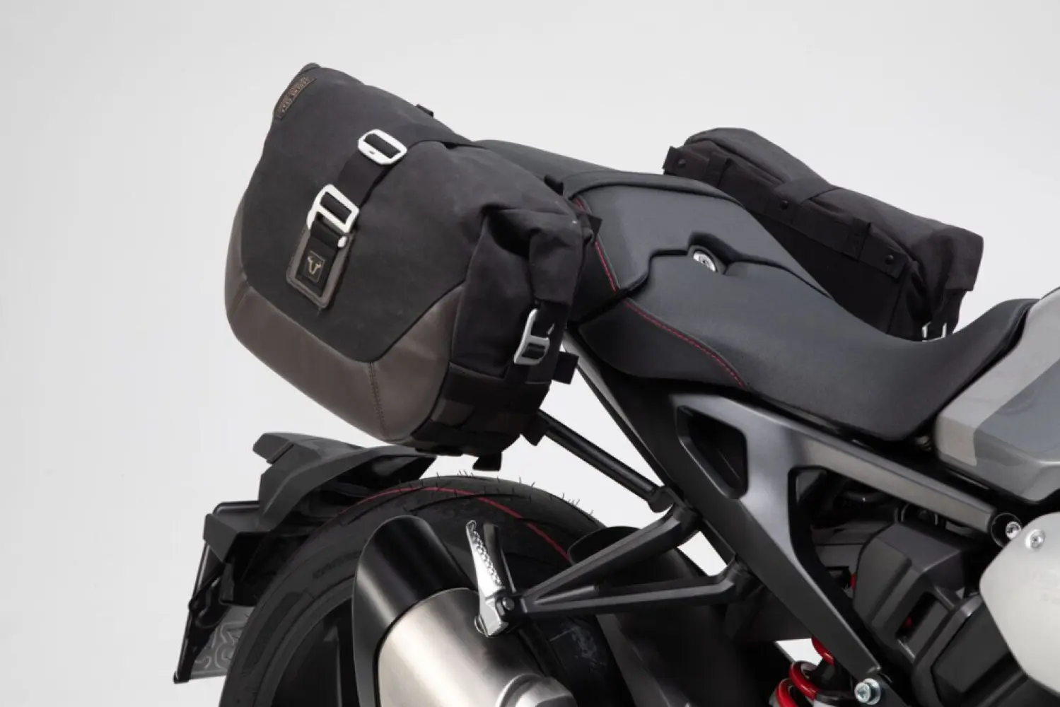 SW-MOTECH - SIDEBAG SYS LEGEND LC - 35011665