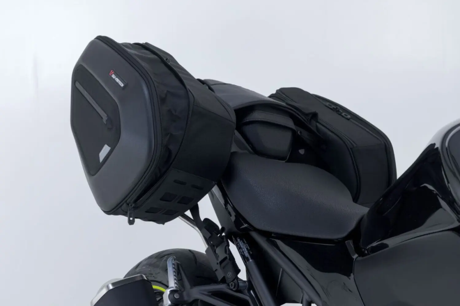 SW-MOTECH - PRO BLAZE H SADDLEBAG SET - 35012074