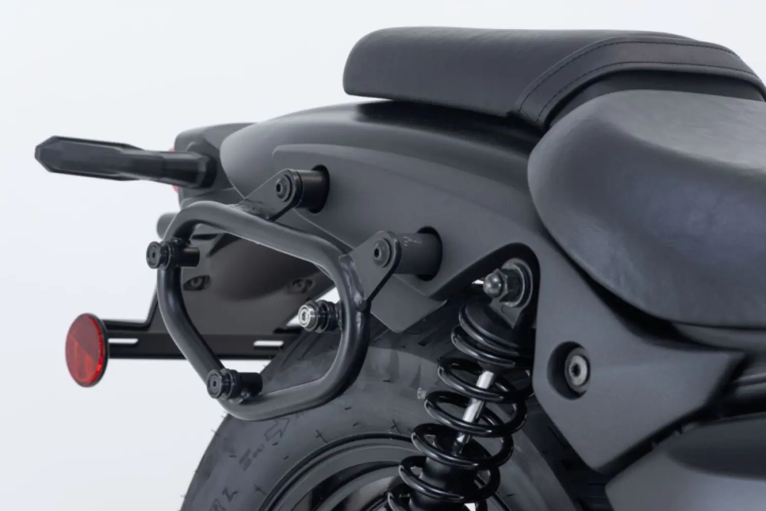 SW-MOTECH - SADDLEBAG SYS LEGEND LC BLACK - 35012183