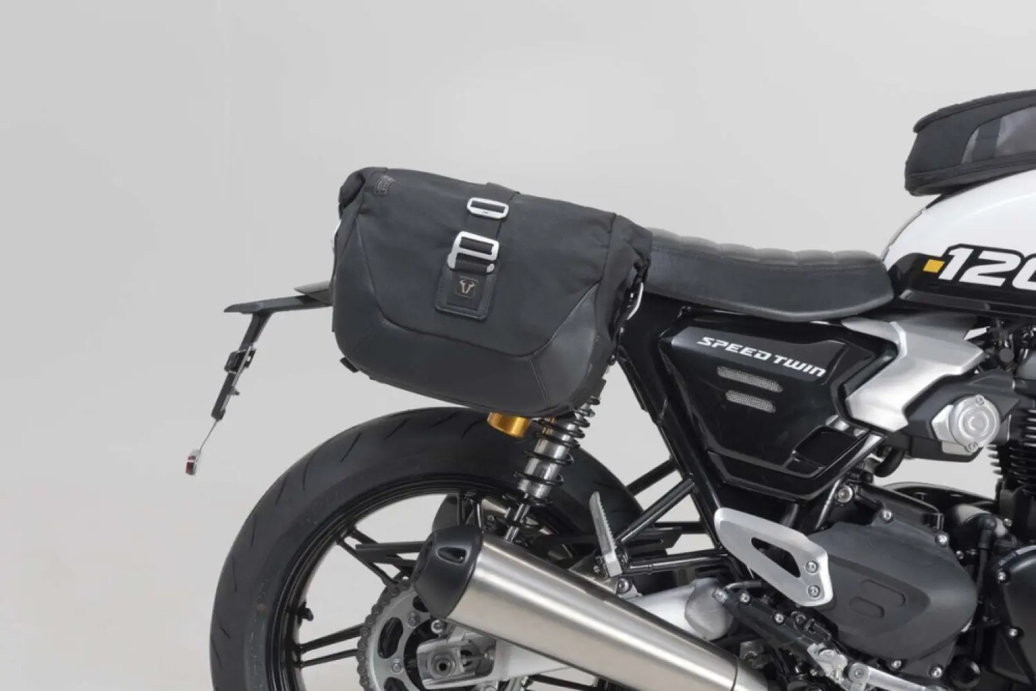 SW-MOTECH - LEGEND GEAR SADDLEBAG SET LC B - 35012251