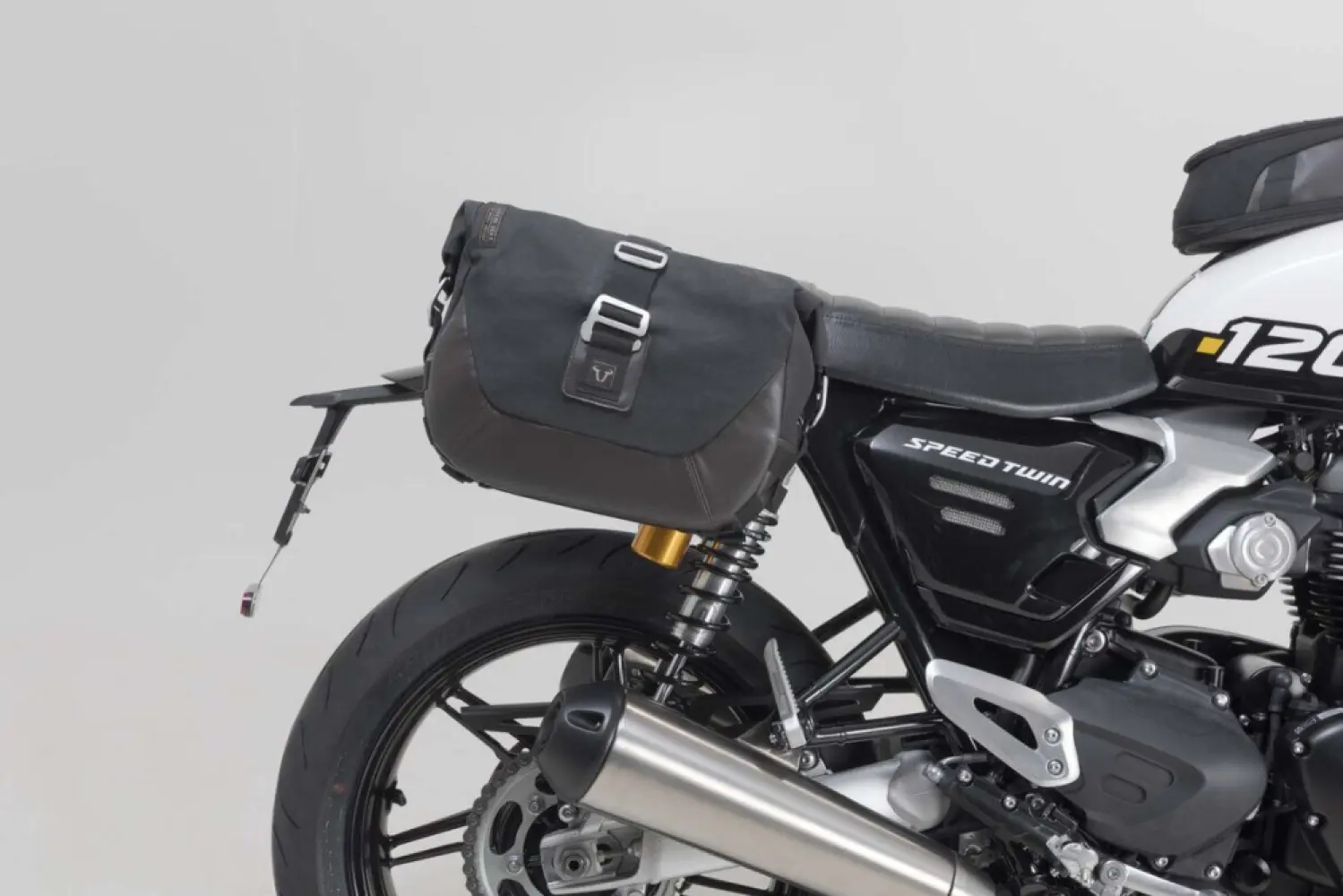 SW-MOTECH - LEGEND GEAR SADDLEBAG SET LC - 35012250
