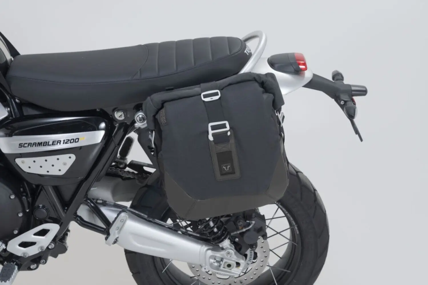 SW-MOTECH - LEGEND SIDE BAG SYSTEM LC BK - 35012254