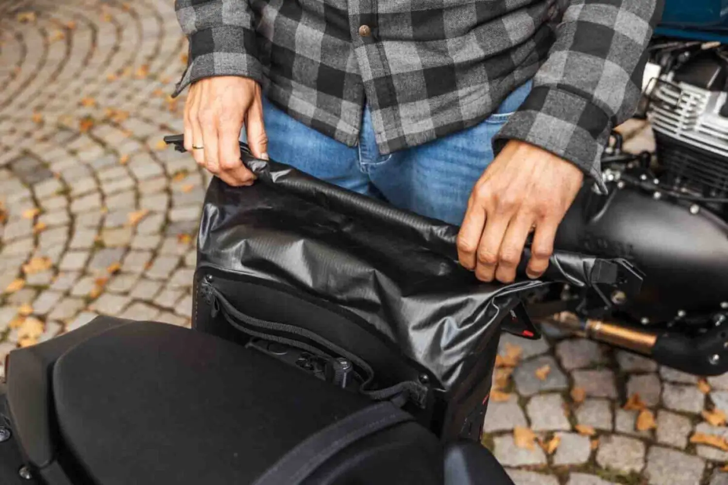 SW-MOTECH - SIDE BAG WP 11L - 35012291