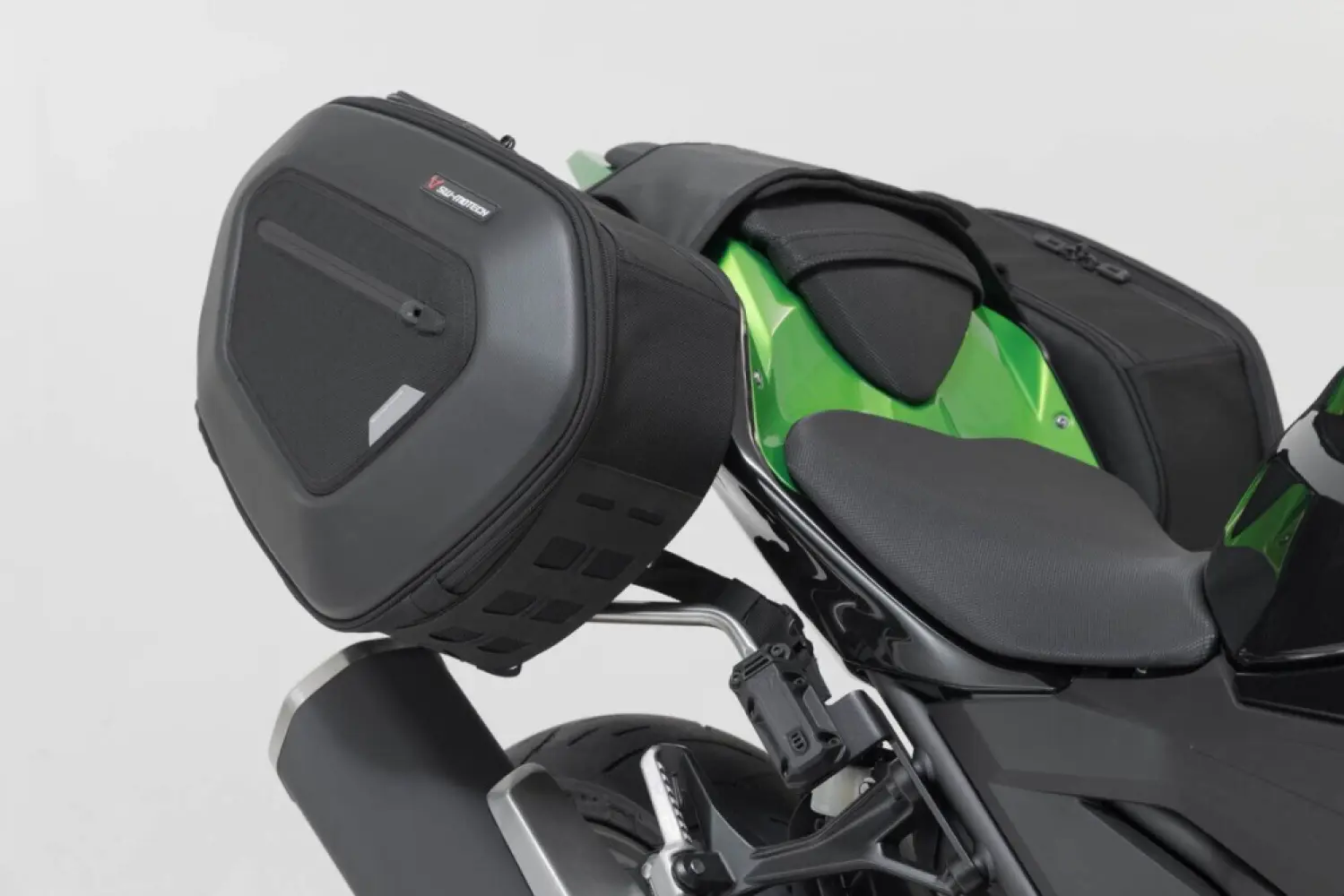 SW-MOTECH - PRO BLAZE H SADDLEBAG SET - 35100158