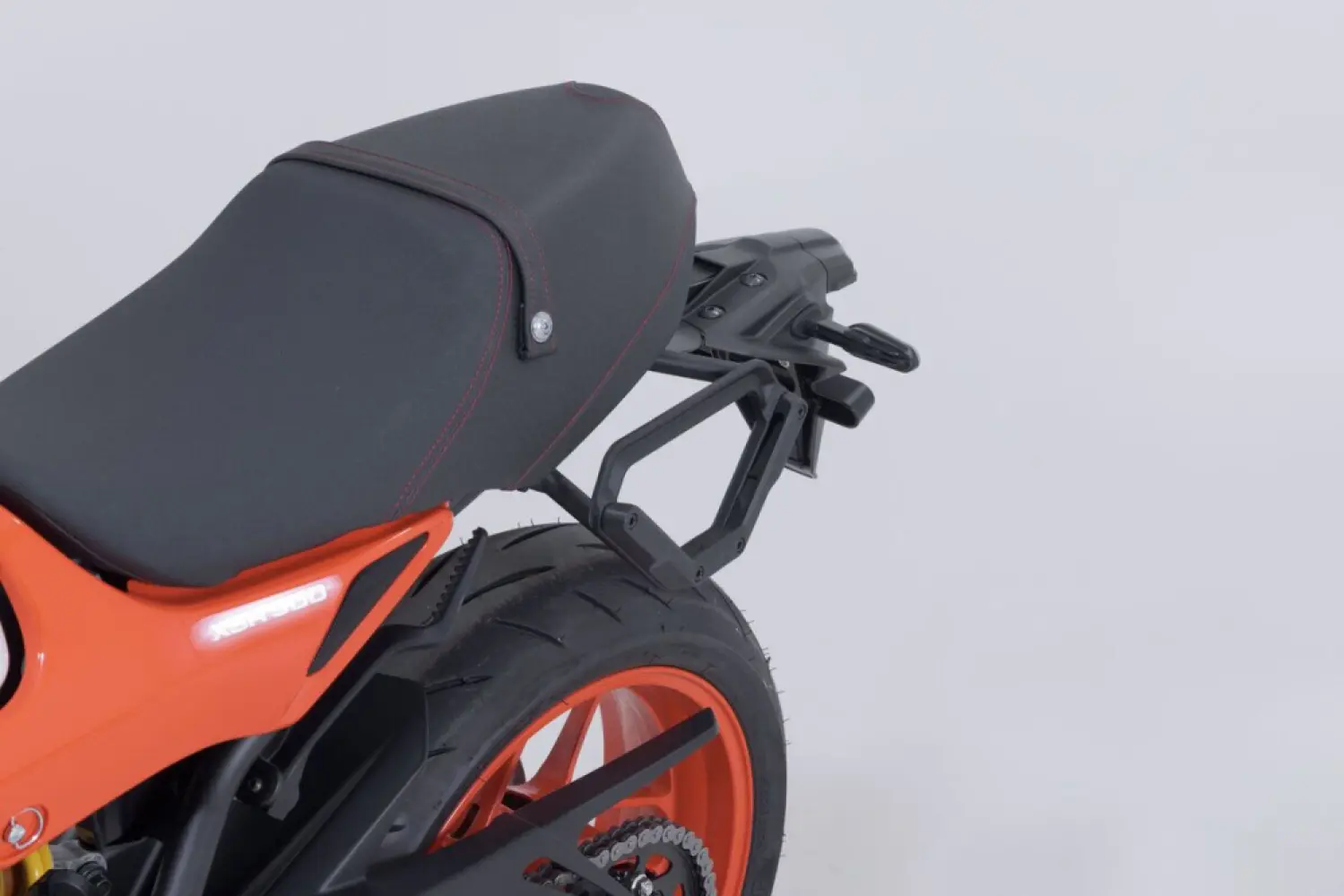 SW-MOTECH - V-LOC SIDE CARRIER LEFT - 15101340