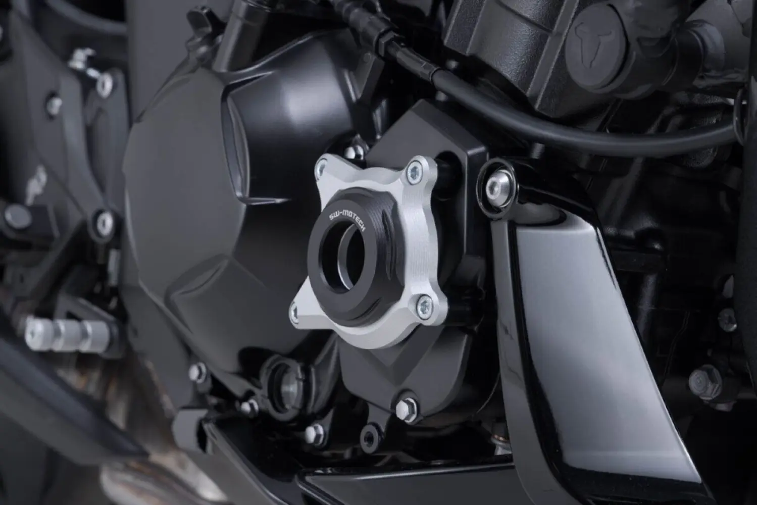 SW-MOTECH - ENGINE CASE PROTECTOR - 05062619