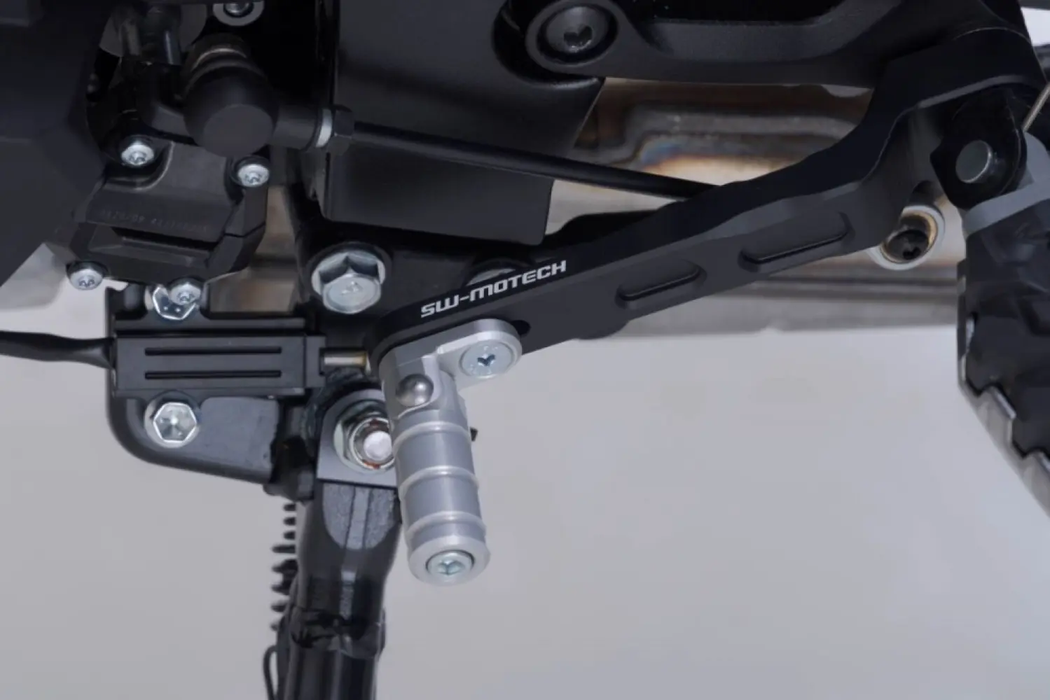 SW-MOTECH - GEAR LEVER  - 16021665