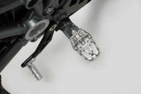 SW-MOTECH - EVO FOOTREST KIT - 16202366