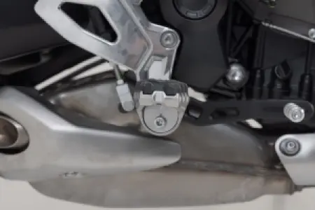 SW-MOTECH - EVO FOOTREST KIT - 16202462