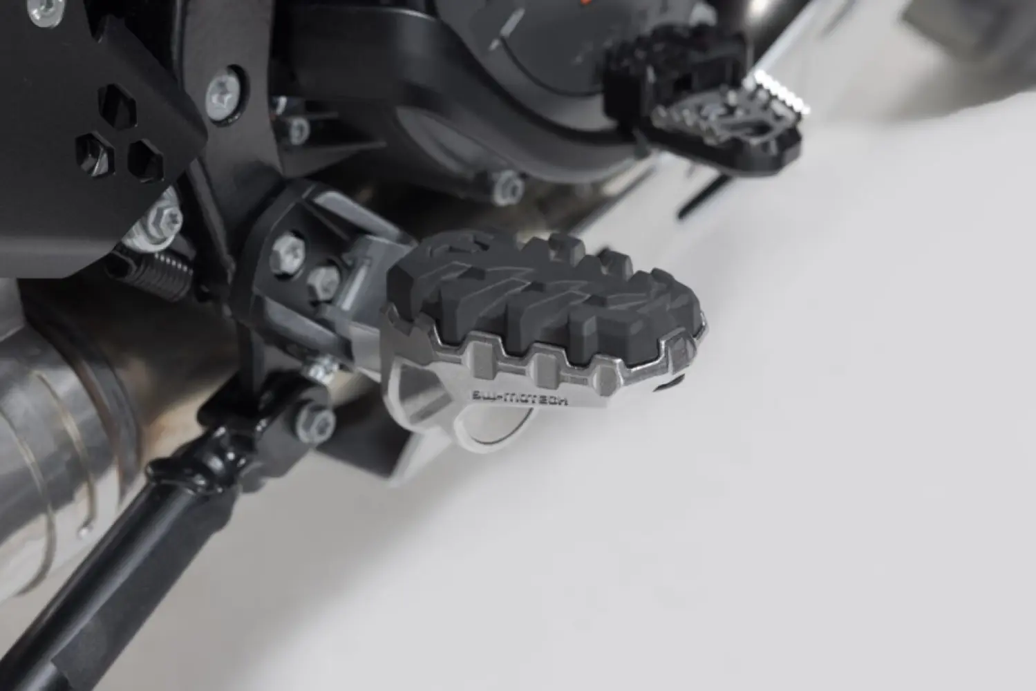 SW-MOTECH - FOOTREST KIT EVO - 16202842