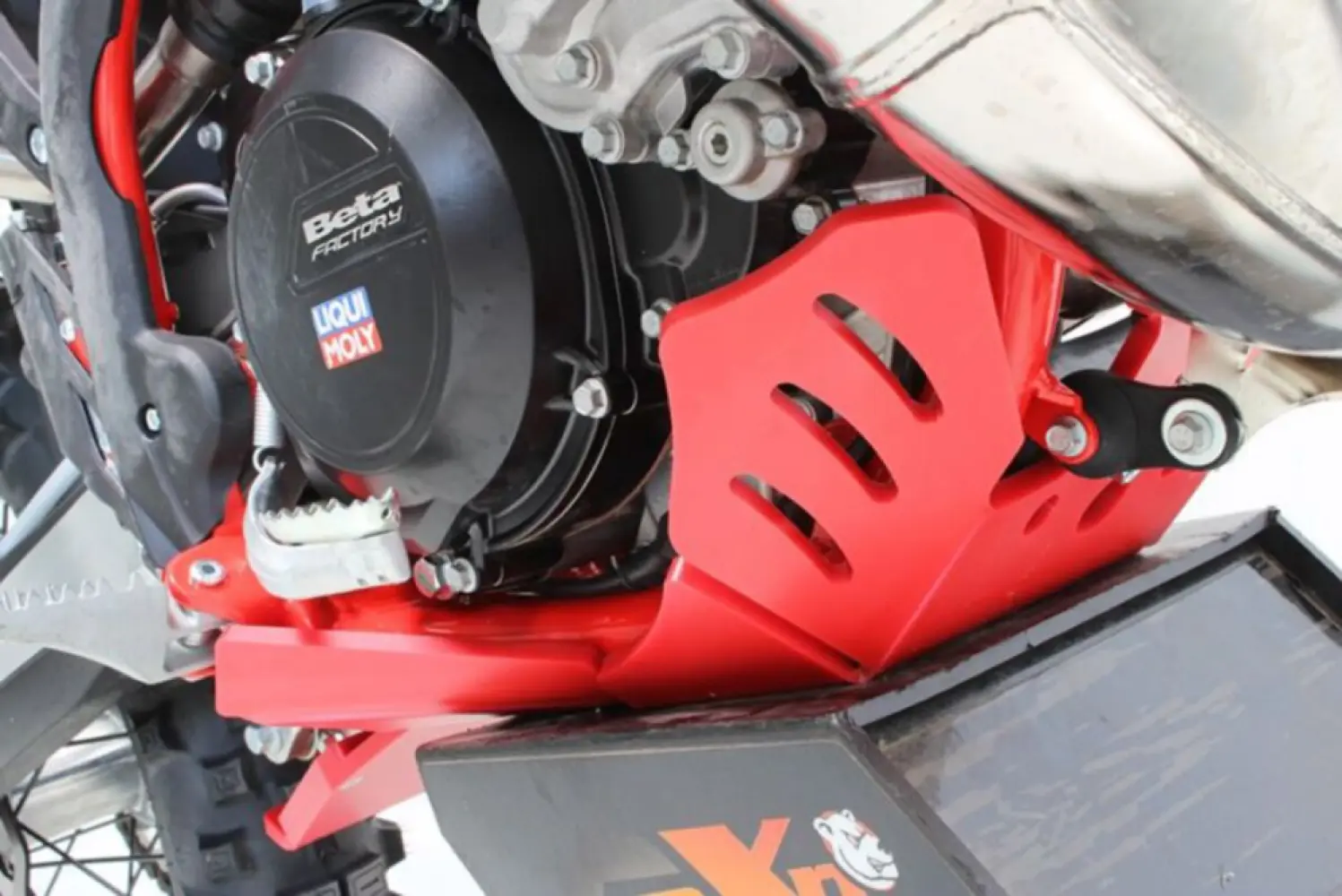 AXP RACING - XTREM SKID PLATE BETA 250-300R - 05062054