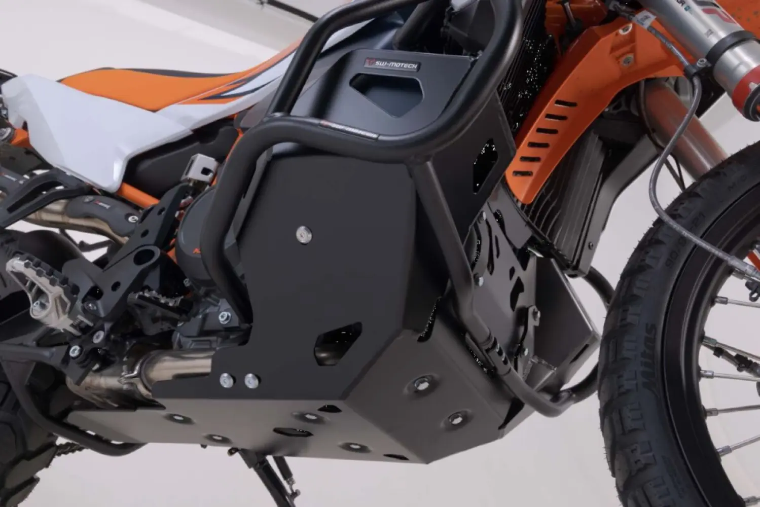 SW-MOTECH - ENGINE GUARD - 05062175
