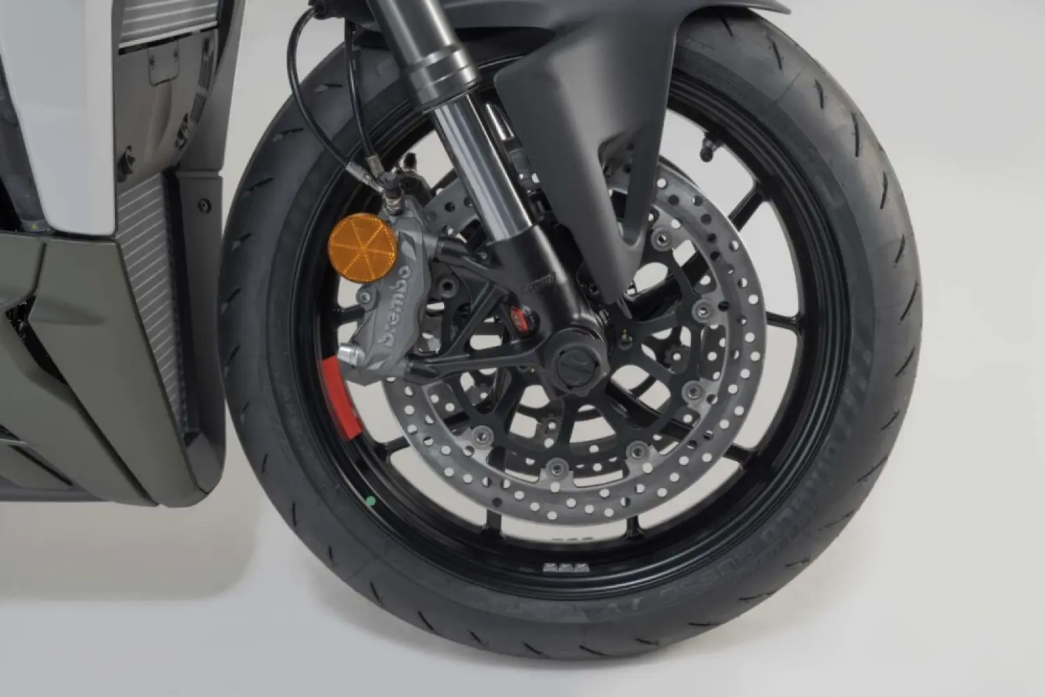 SW-MOTECH - FRONT AXLE SLIDER SET - 05052506