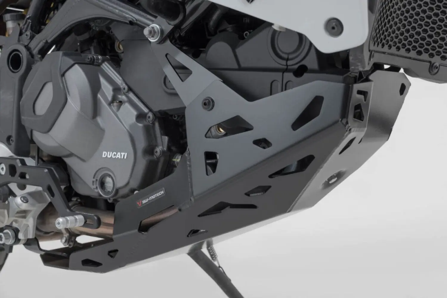 SW-MOTECH - ENGINE GUARD - 05062318