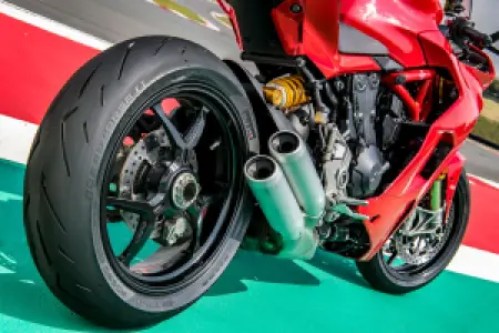 PIRELLI - DIABLO ROSSO CORSA II 120/70ZR - 03010729