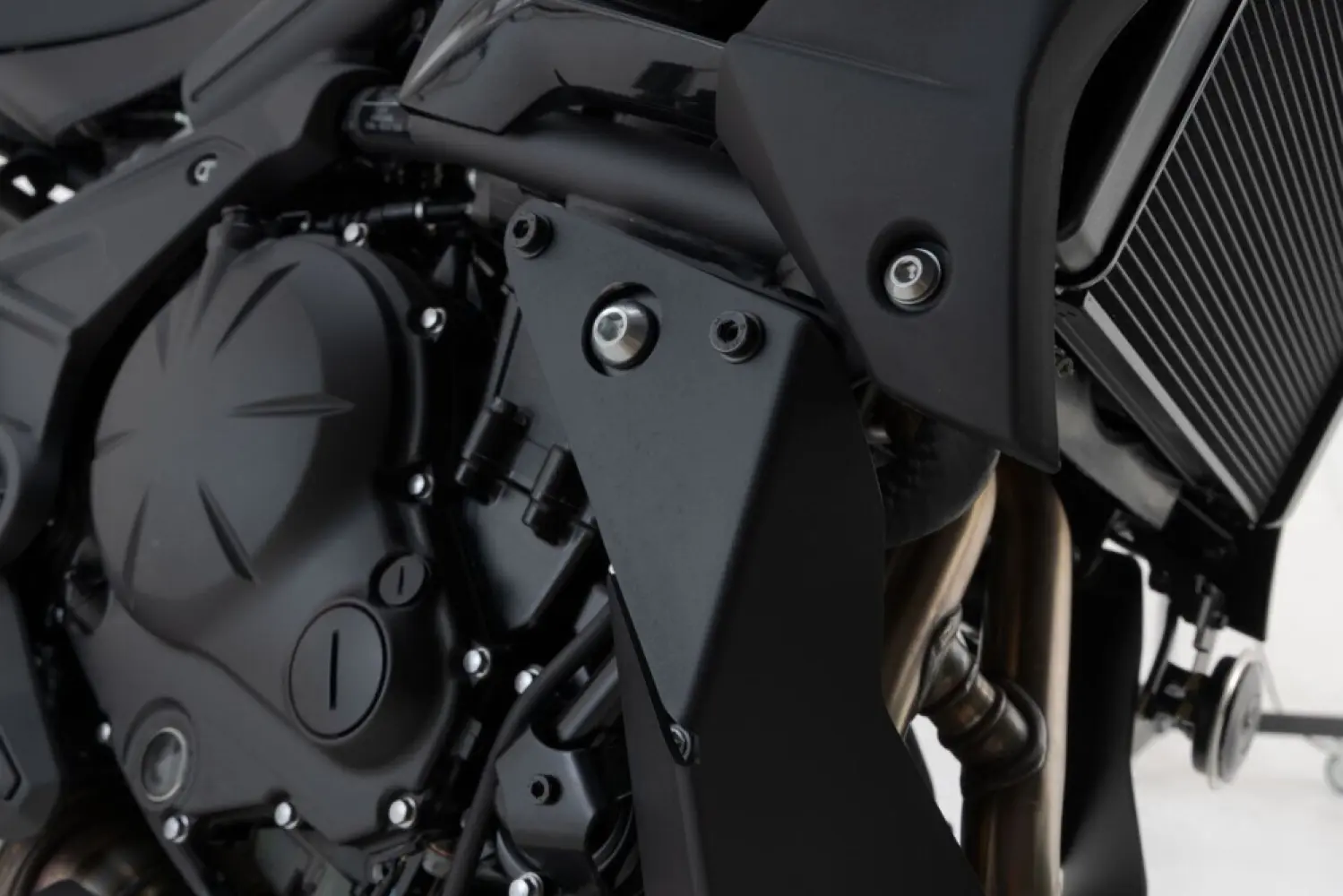 SW-MOTECH - ENGINE GUARD VERSYS - 05062518