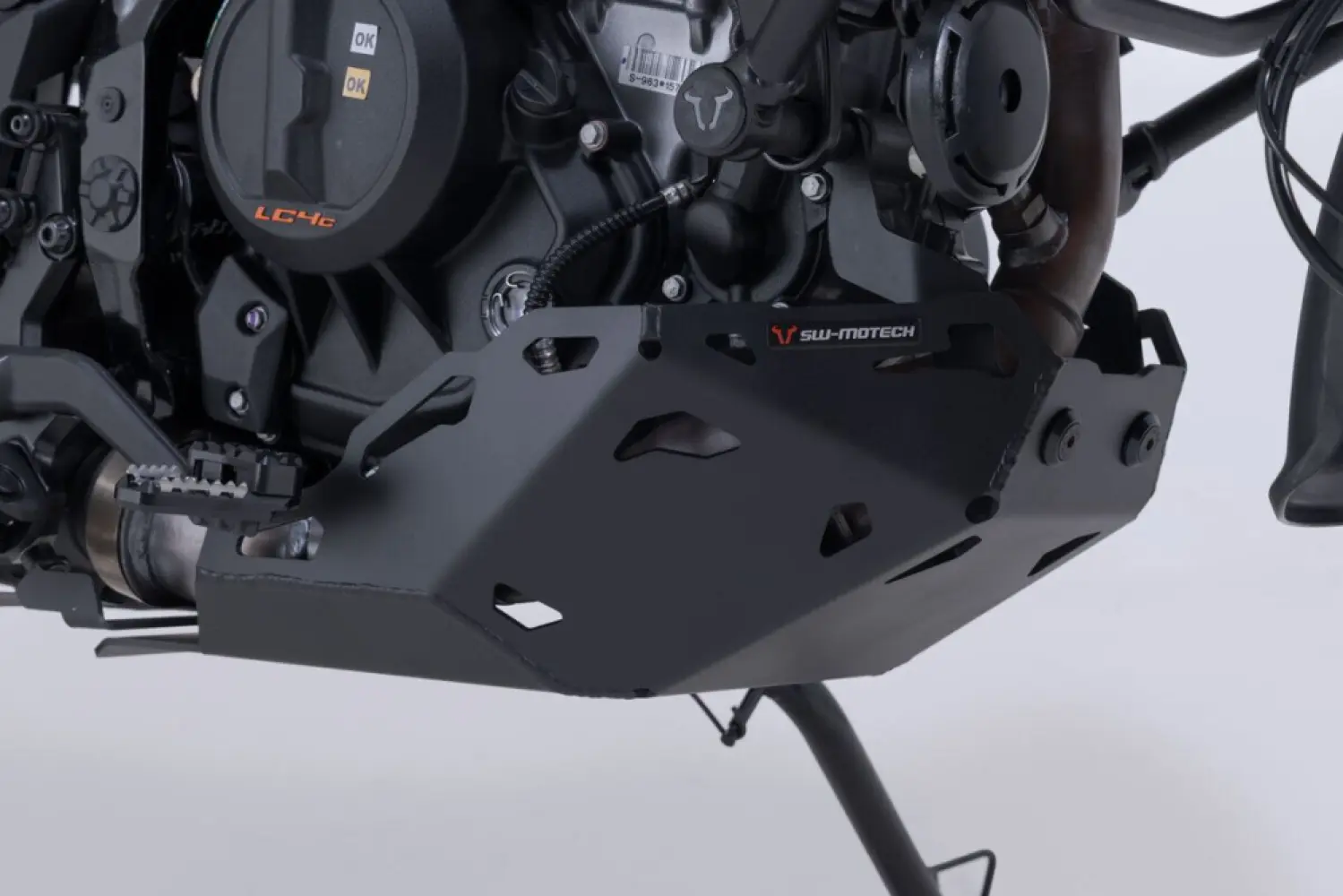 SW-MOTECH - ENGINE GUARD - 05062560