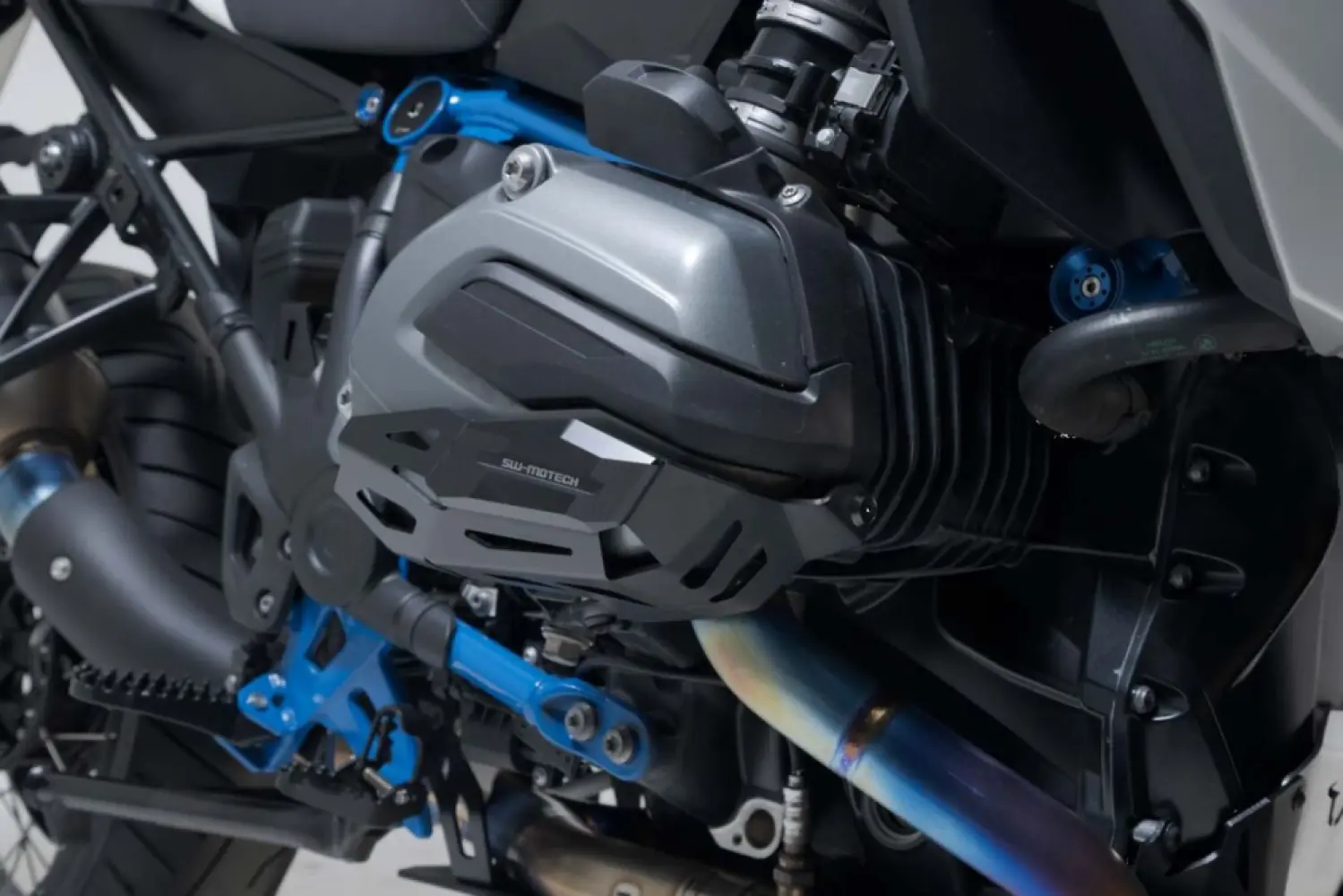 SW-MOTECH - CYLINDER GUARD - 05061948
