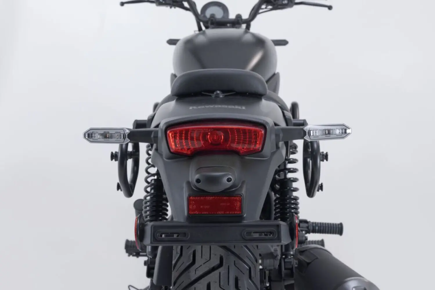 SW-MOTECH - SADDLEBAG SYS LEGEND LC BLACK - 35012183