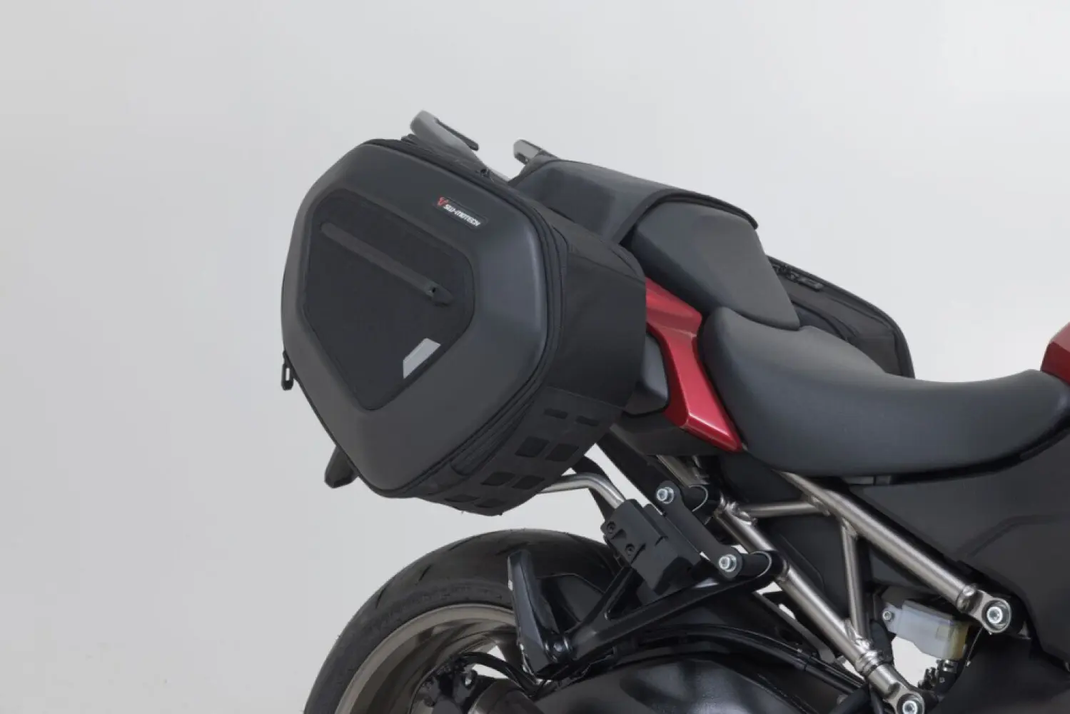 SW-MOTECH - PRO BLAZE H SADDLEBAG SET - 35012369