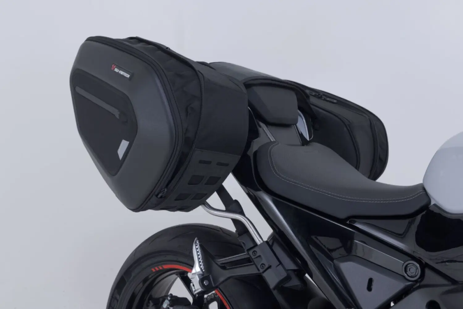 SW-MOTECH - PRO BLAZE H SADDLEBAG SET - 35012371
