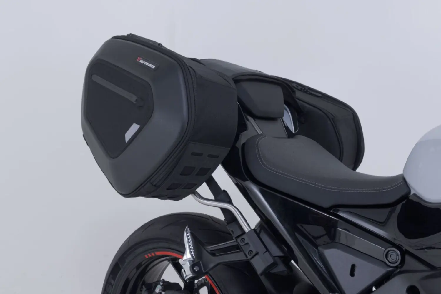 SW-MOTECH - PRO BLAZE H SADDLEBAG SET - 35012371