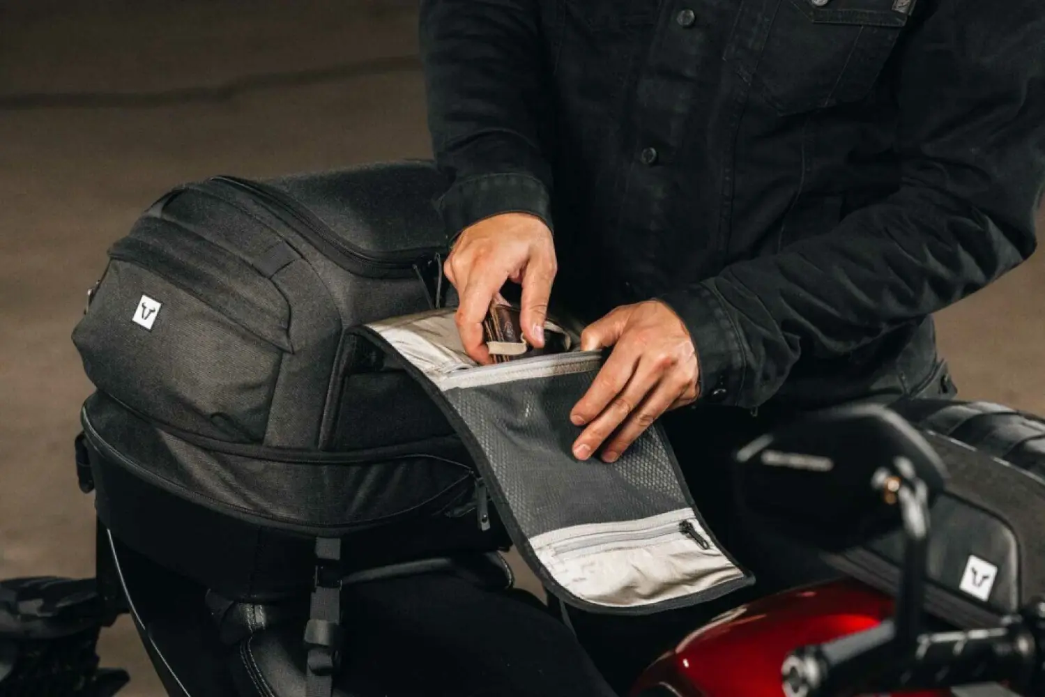 SW-MOTECH - TAILBAG LEGEND LR4 - 35160439