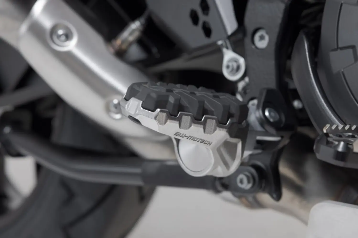 SW-MOTECH - FOOTREST KIT EVO - 16202842