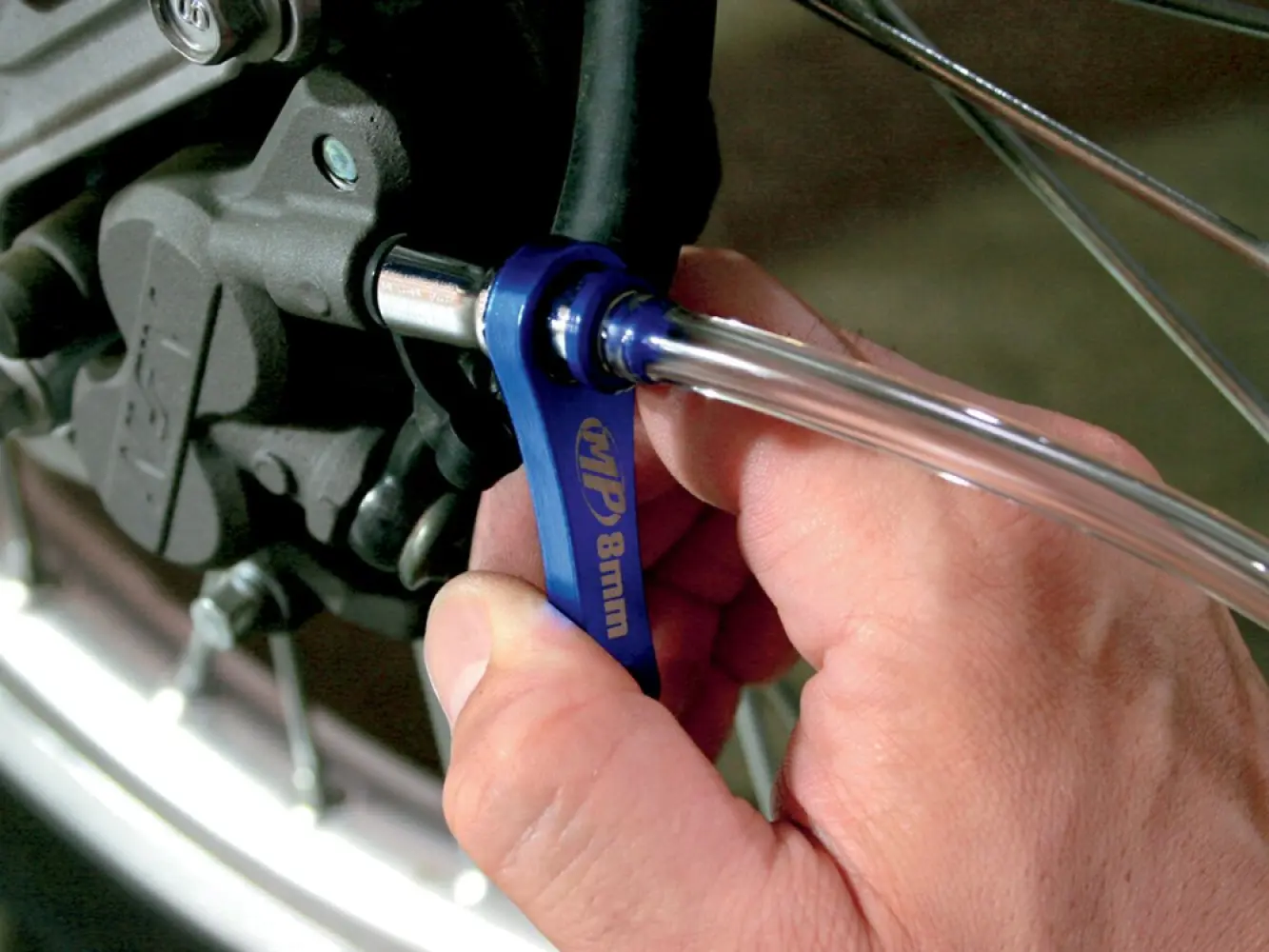 MOTION PRO - TOOL MINI BLEEDER 8MM - 38080010