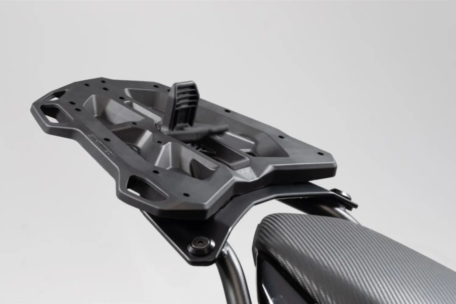 SW-MOTECH - ADAPTER PLATE STREET-RACK - 15101279