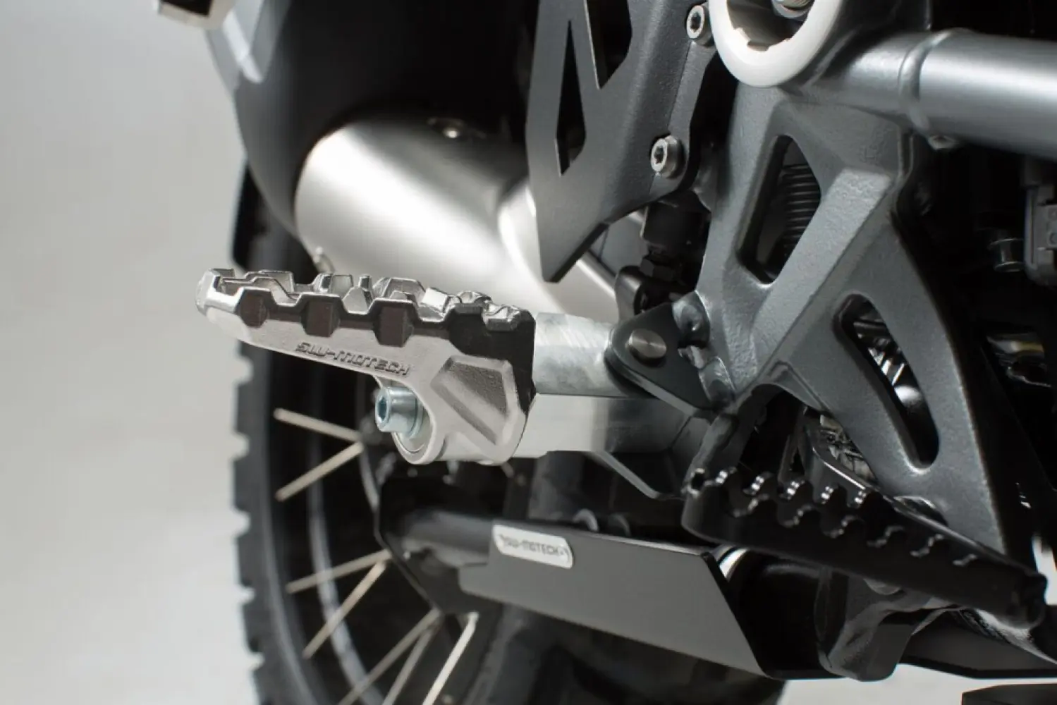 SW-MOTECH - FOOTREST KIT EVO - 16202607