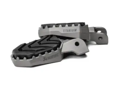 AKRAPOVIC - FOOTPEGS TITANIUM CFMOTO 450MT - 16202843