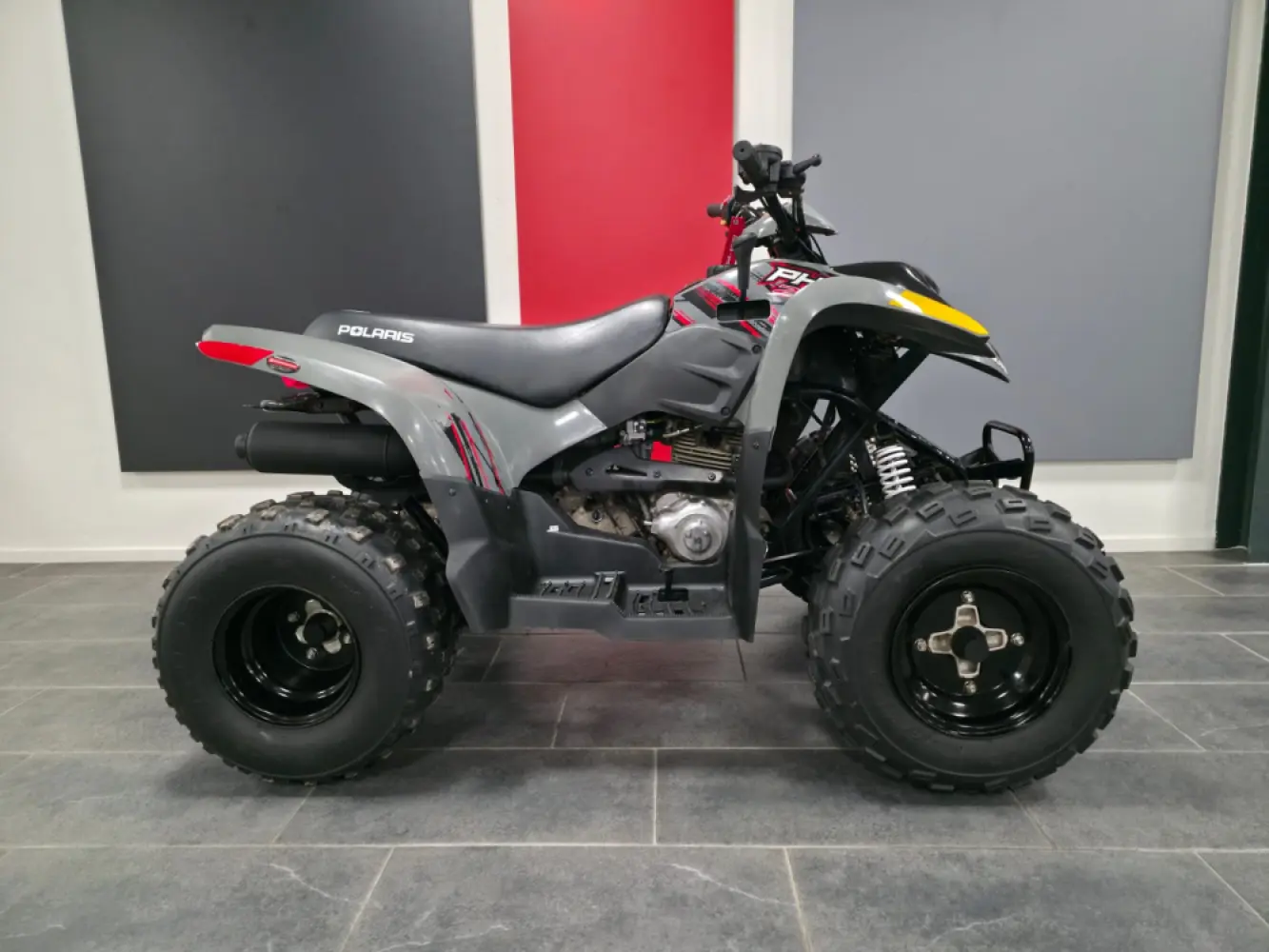 Polaris Pheonix 200