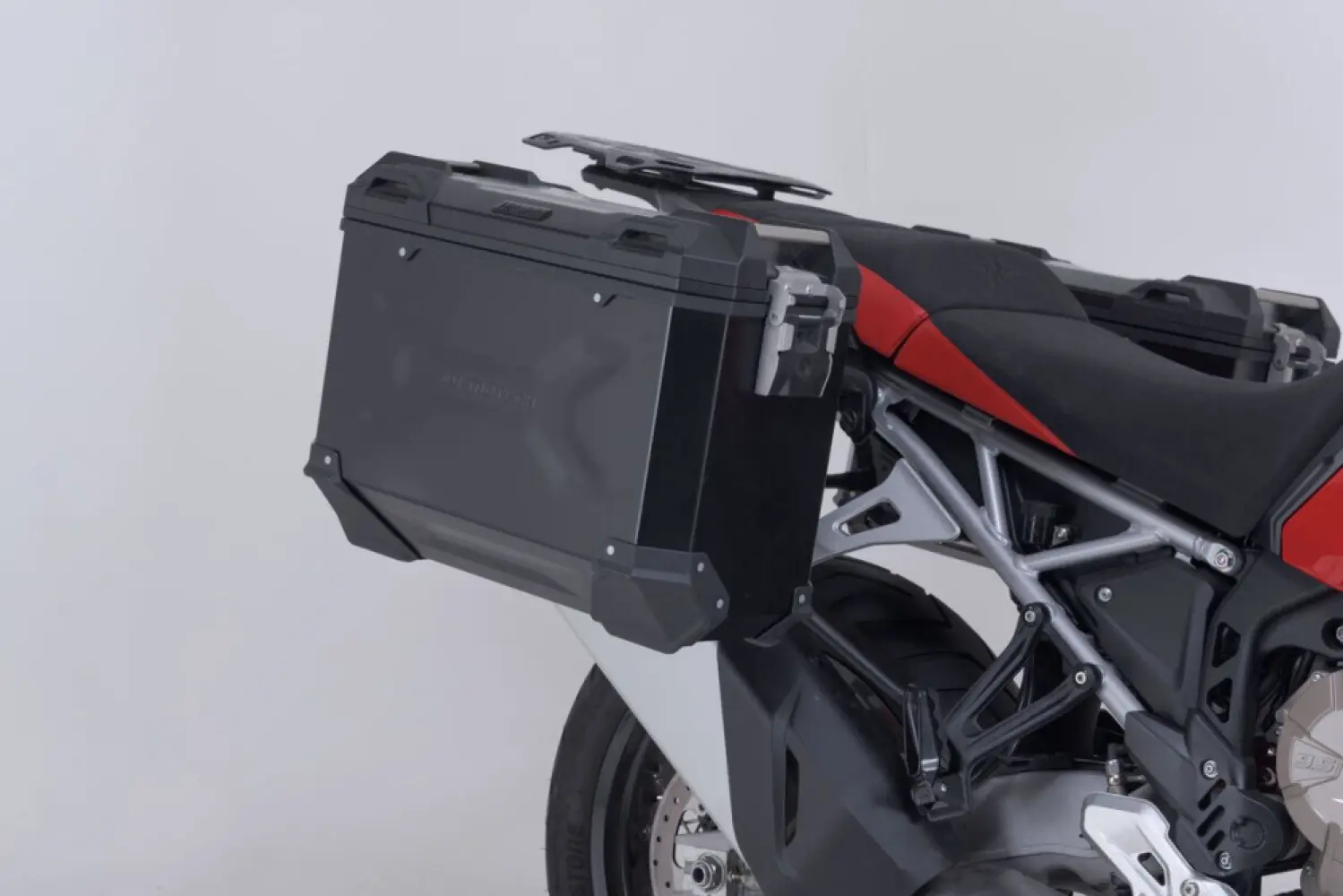 SW-MOTECH - PRO SIDE CARRIERS - 15101388