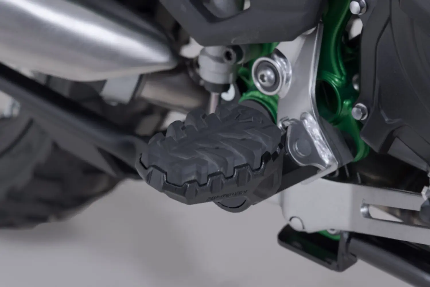 SW-MOTECH - EVO FOOTREST KIT - 16202885