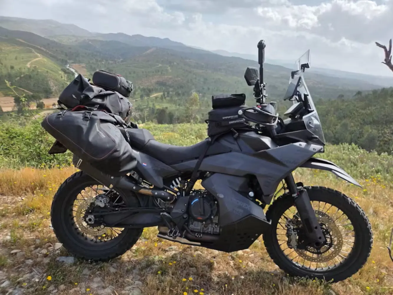 Zachte motortassen of harde motorkoffers? Ontdek de verschillen
