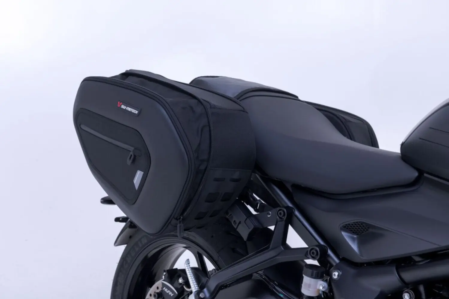 SW-MOTECH - PRO BLAZE H SADDLEBAG SET - 35012072