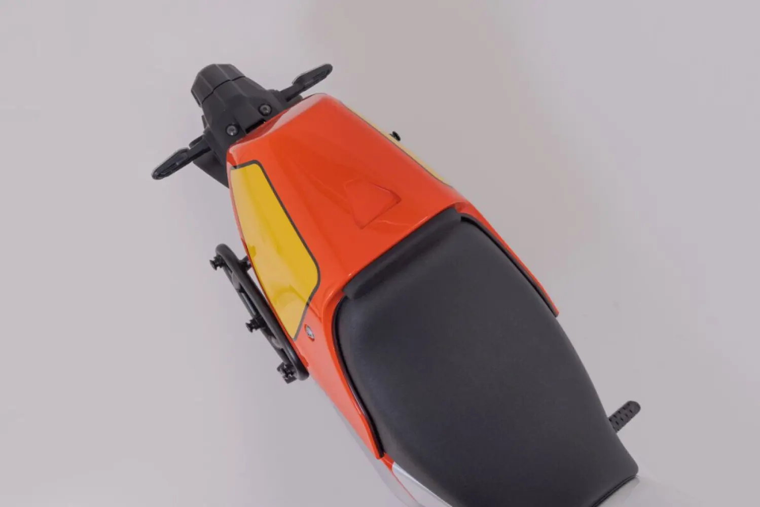 SW-MOTECH - SIDE CARRIER SLC RIGHT XSR900/ - 35012195