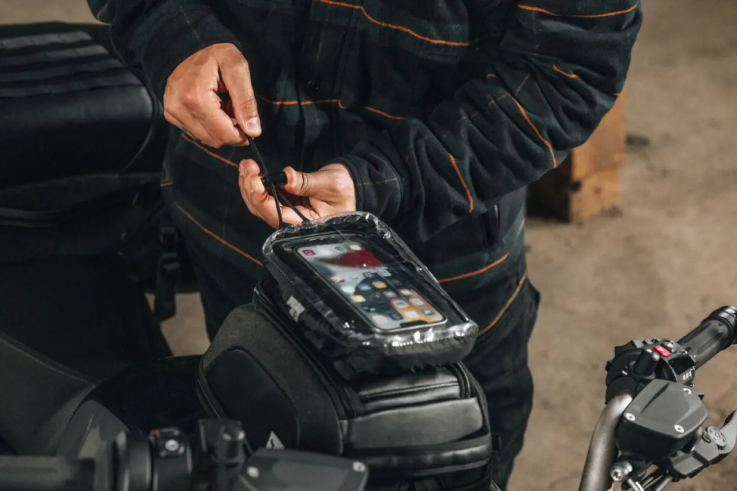 SW-MOTECH - SMARTPHONE BAG LEGEND LA11 - 35020758