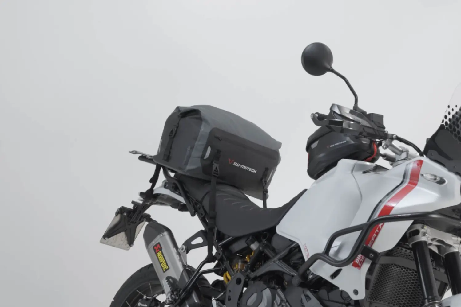 SW-MOTECH - DRYBAG 260 TAIL BAG - 35300045