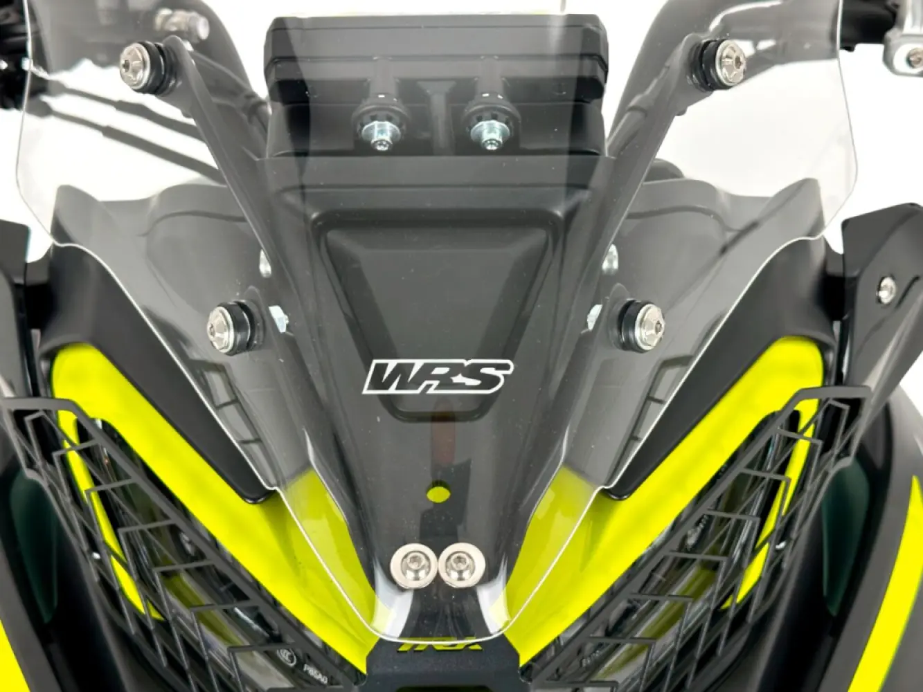 WRS - WINDSCREEN CAPONORD TRK702/X C - 23121173