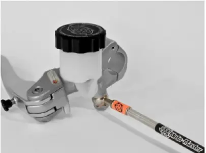 MOTO-MASTER - BRAKE LINE FRONT - 17415047