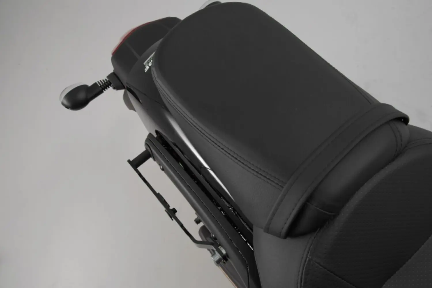 SW-MOTECH - SLH SIDE CARRIER R - 15100936