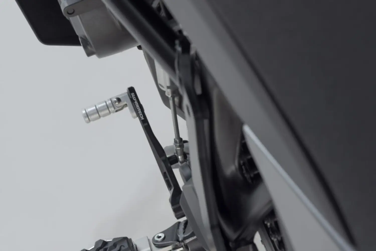 SW-MOTECH - GEAR LEVER - 16021523