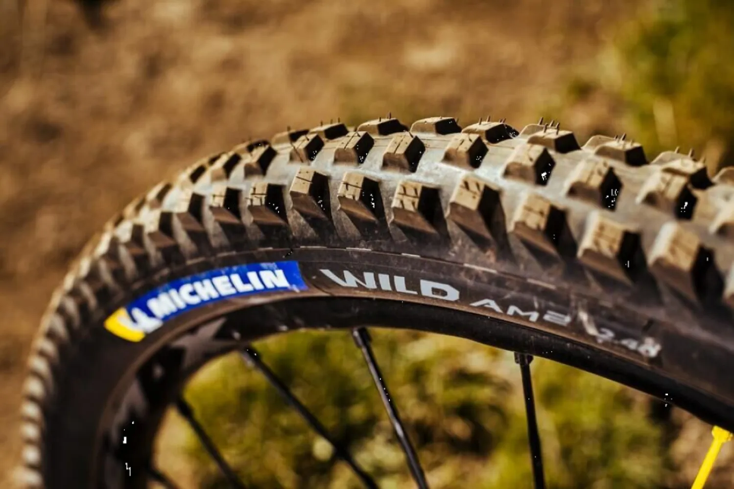 MICHELIN - WILD AM2 COMP 27.5X2.40 - 03440126