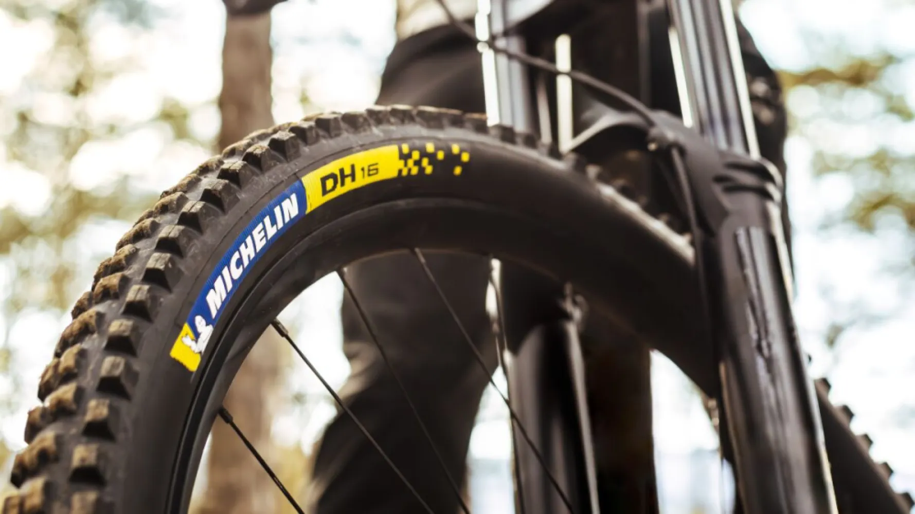 MICHELIN - DH16 RACING 27.5X2.40 - 03440166
