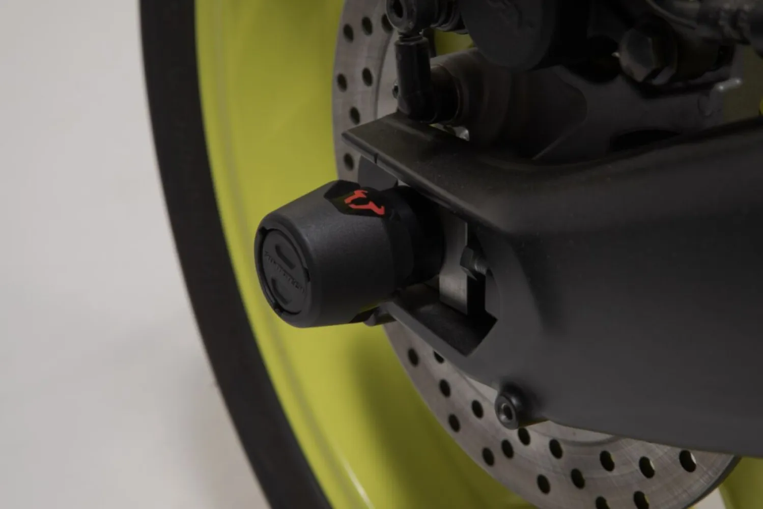 SW-MOTECH - REAR AXLE SLIDER SET - 05052236