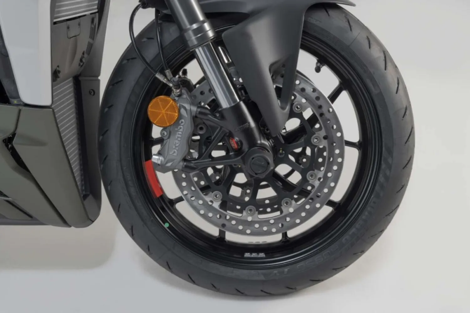 SW-MOTECH - FRONT AXLE SLIDER SET - 05052506