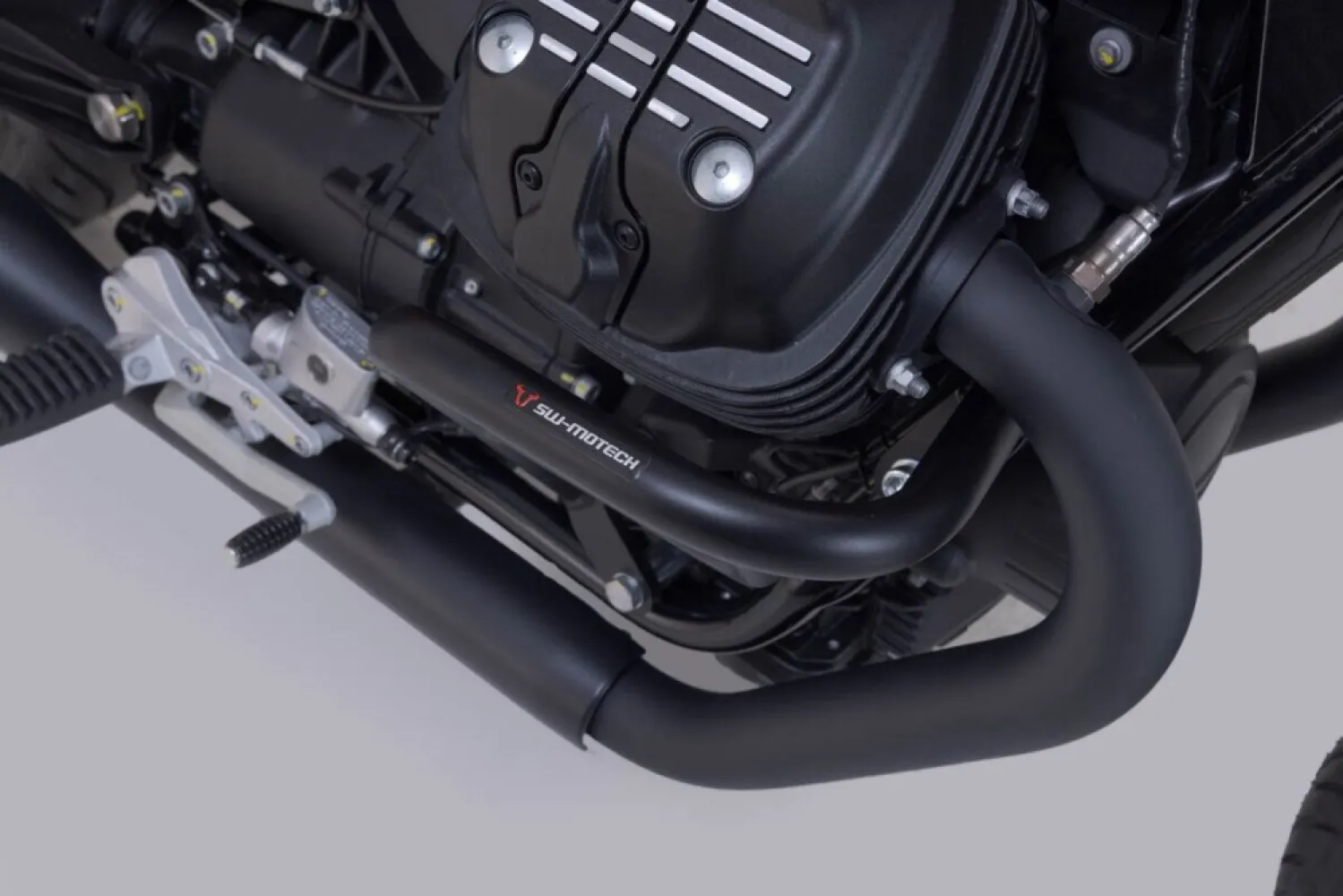 SW-MOTECH - CRASH BAR MOTO GUZZI V7/V9 - 05052517