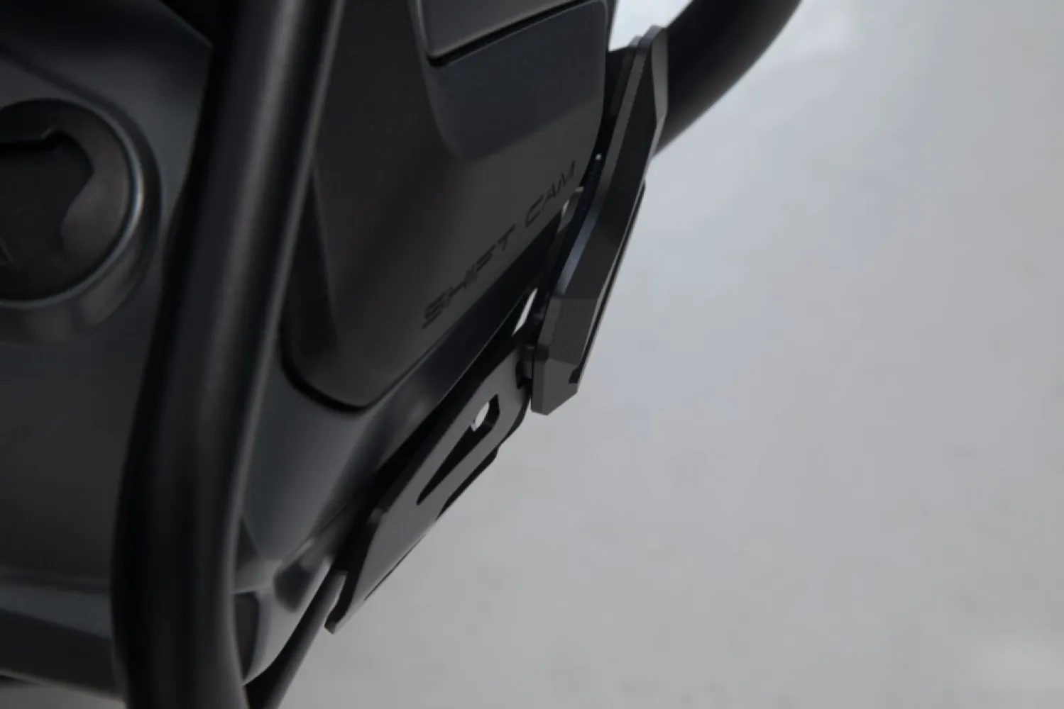 SW-MOTECH - CYLINDER GUARD - 05061937